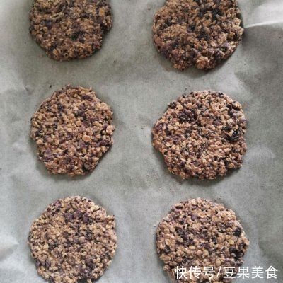 卡版|妈妈最拿手的紫薯燕麦饼（无油0卡版），被我偷学到了
