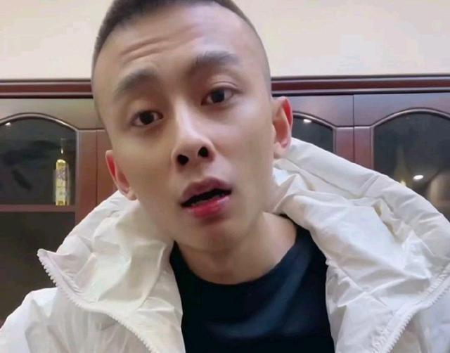 洋洋洋称他和天津李四都输了几千万，三兄弟中只有燕来洁身自好