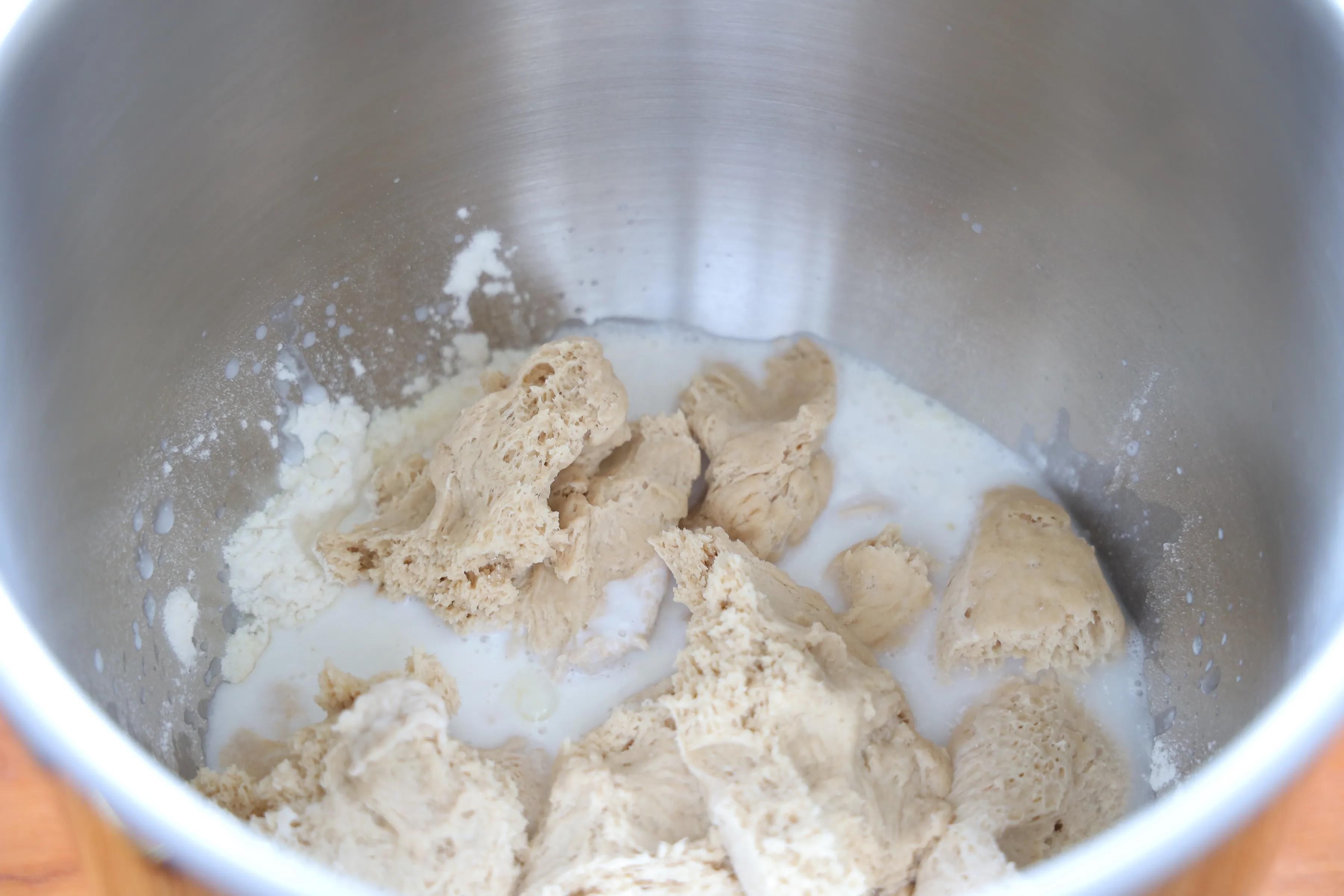 用了几年的吐司配方，棉花般的柔软，放3天都不会老化，早餐必备