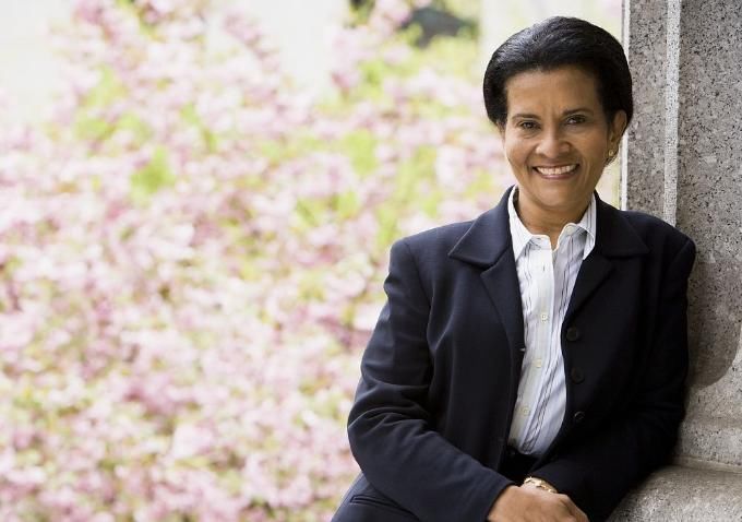 步入老年了还是满头黑发?做好5件事情,你老年时也能头发乌黑!