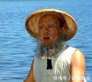 上联!衙役一上联“ 刑户吏礼工兵,大堂六部”,秀才一下联,尴尬了!