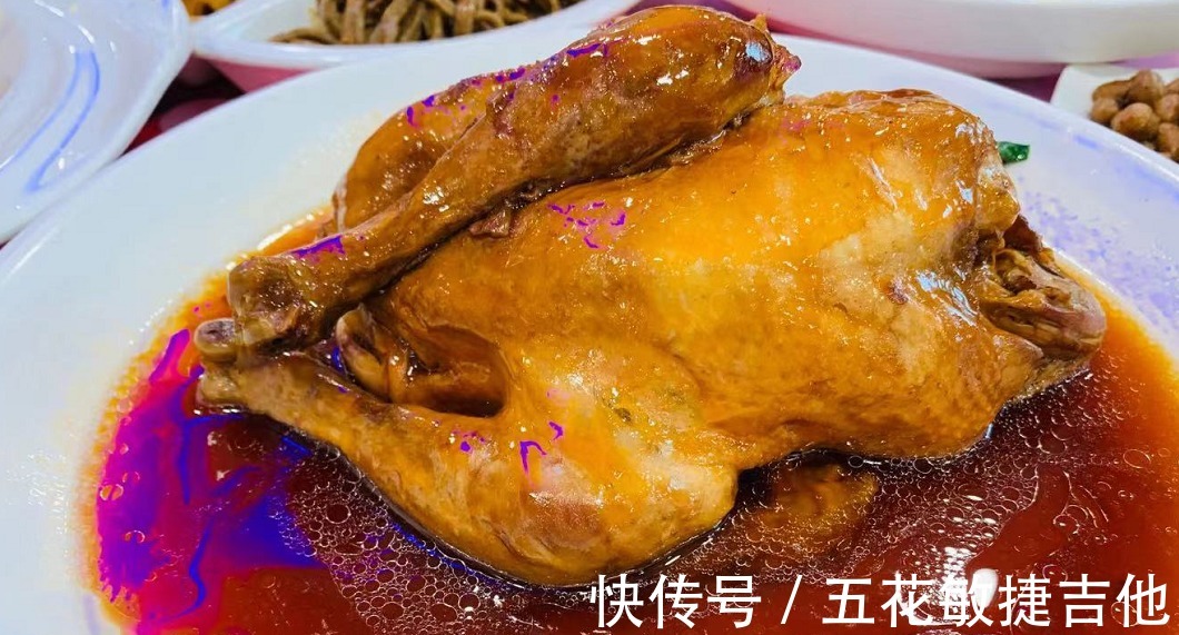 朋友办满月酒，总共花12800多元，晒到朋友圈，大家说菜很实惠！