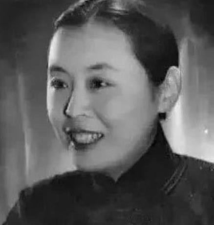 身份|女汉奸潜伏山村15年,被村民尊称活菩萨,却因一碗红烧肉暴露身份