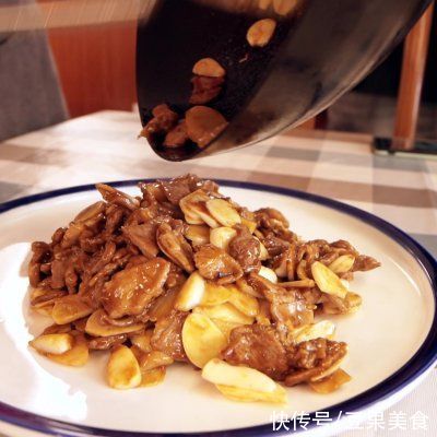 玉米淀粉|蒜爆羊肉，蒜香十足无膻味