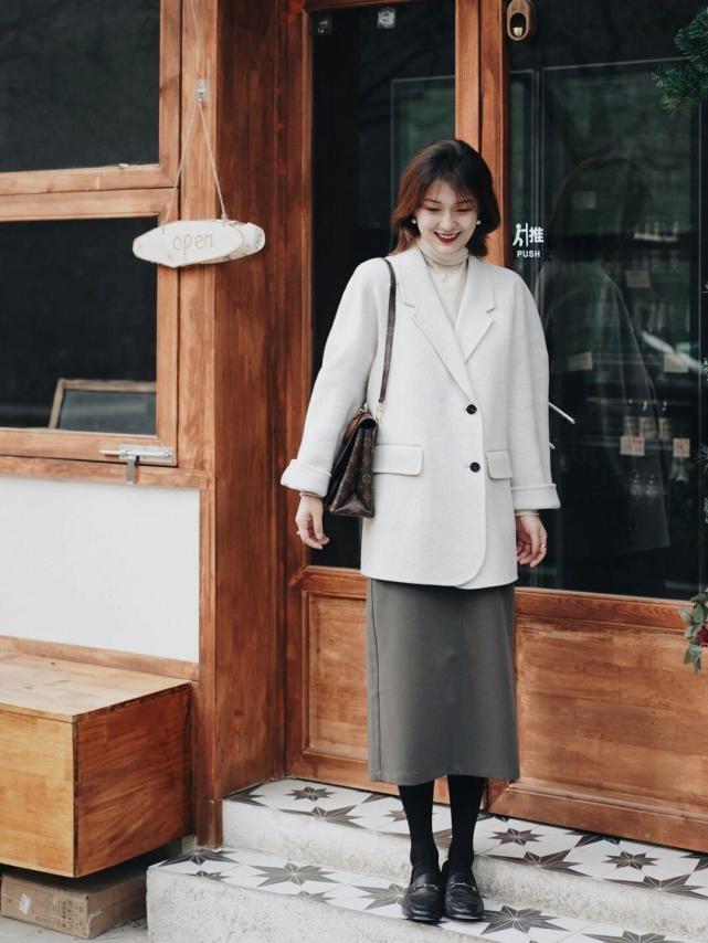 大衣|冬季最流行的4款大衣,不显老不扮嫩,实用优雅又高级