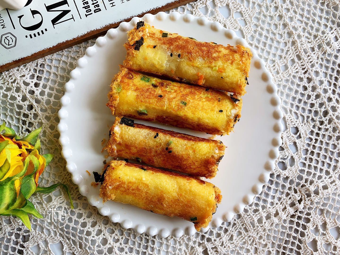 最近孩子迷上它,早餐宵夜都要吃,柔软焦香还拉丝,5分钟就搞定