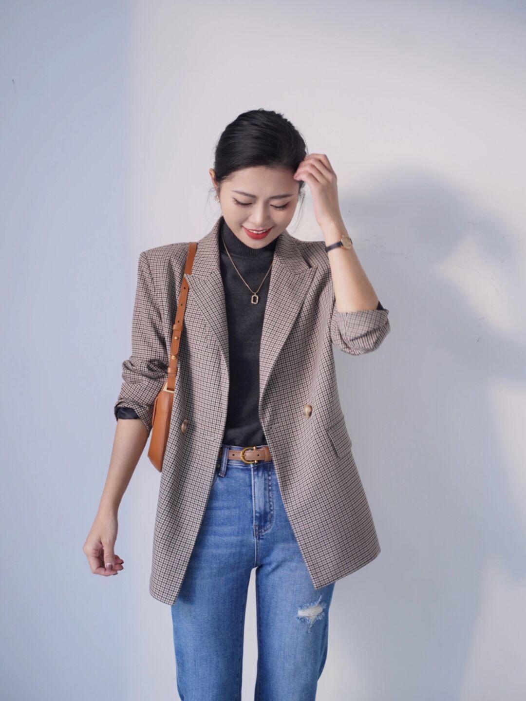 连衣裙 你的衣橱里绝对少不了“西装”,来看潮人的时尚造型,值得借鉴