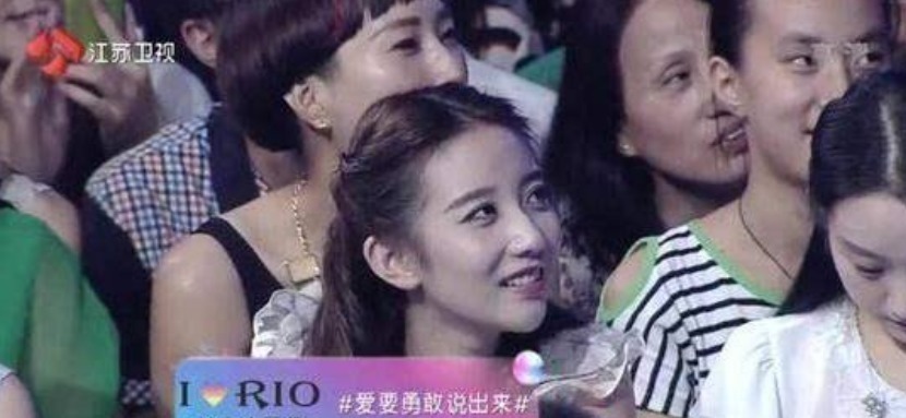 坐着也能出道的女明星，因为长得太漂亮，被星探挖掘进入演艺圈