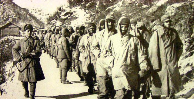 方法|美国人被中国俘虏,想办法逃跑,方法只是一首歌,结局却出人意料