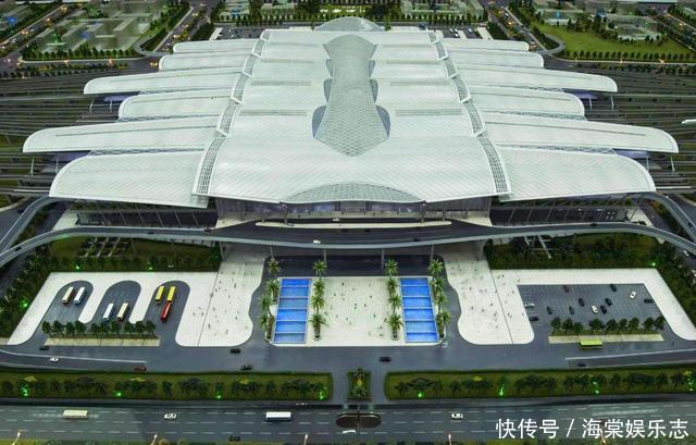 广州“巨无霸”火车站,斥资130亿修建,是天安门广场的30倍