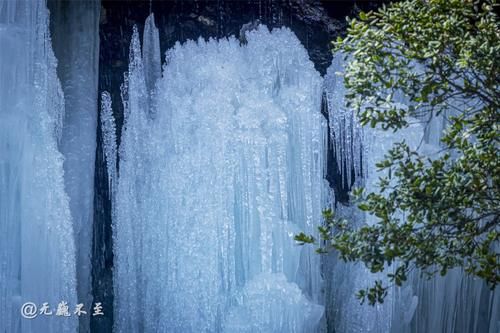 界河|卧龙关冰瀑，号称完爆虎牙，只因这里生活着大熊猫和雪豹吗