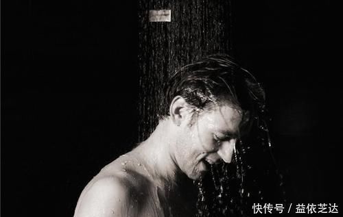 冷水澡|五个时间“洗澡”,伤身害命,想要健康长寿,早点避开