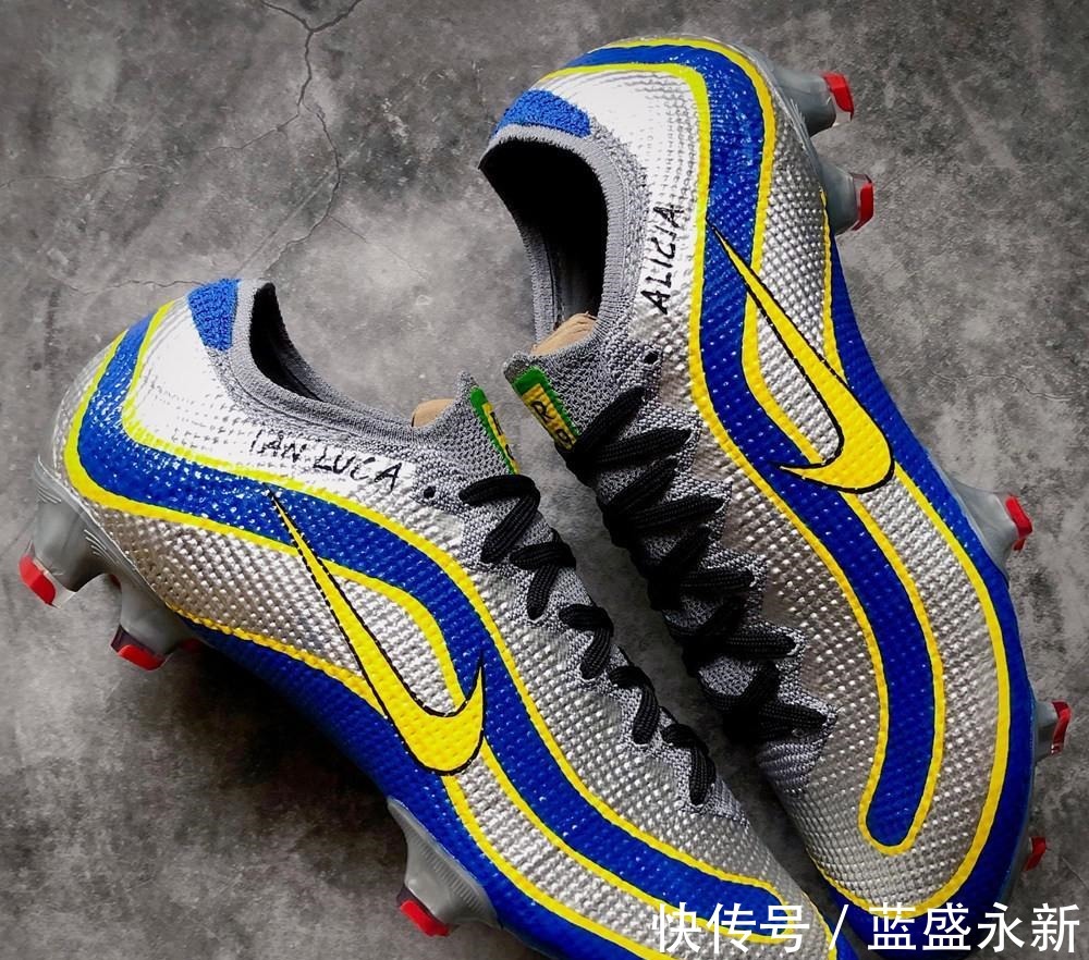 足球俱乐部 Pete郑为磐田喜悦前锋打造定制Nike Mercurial足球鞋！