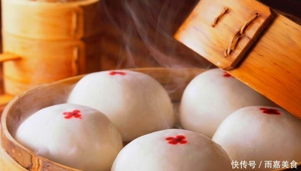 蒸馒头时,别再用酵母了,记住加3样东西,发面快速,口感松软