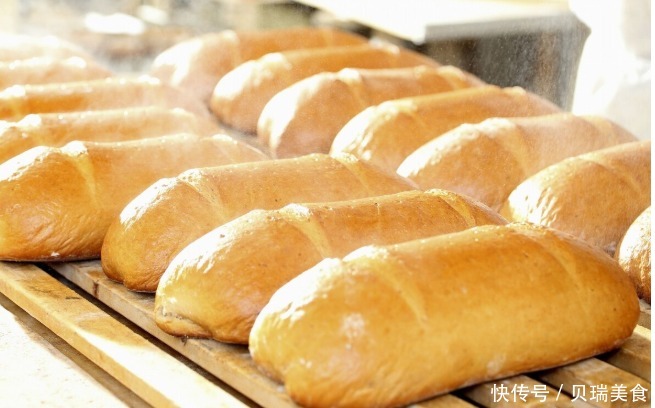 钠离子|得了高血压，管好自己的嘴，4种食物吃起来不咸，却会升压