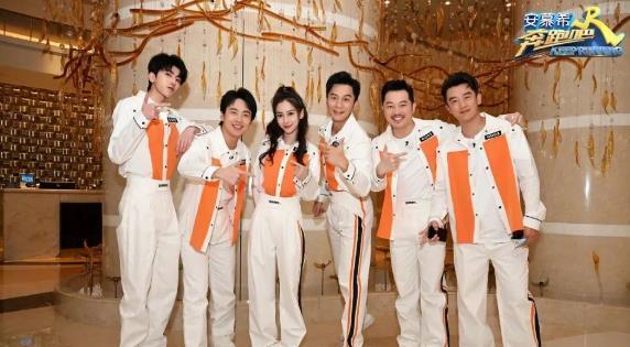 翻车|还记得郑恺吗,今坐地铁环保出行,评论区却翻车:变相炒作?