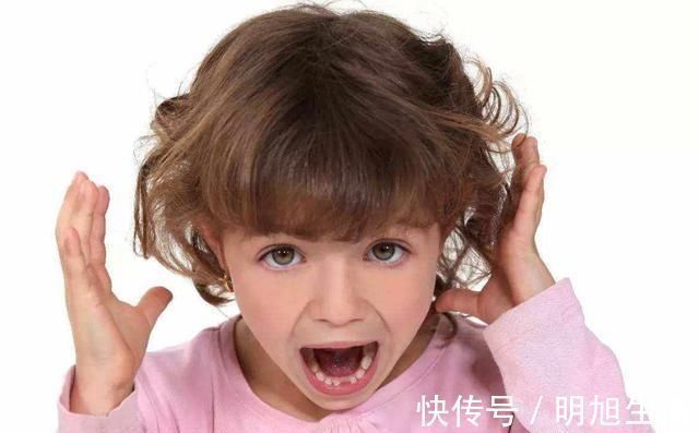 父母|“情商低”的孩子,多半有这3种表现,但大部分父母却并不在意