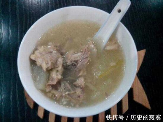 看似健康的“汤”，其实是肾脏杀手，很多人常喝，肾或都喝稀烂了