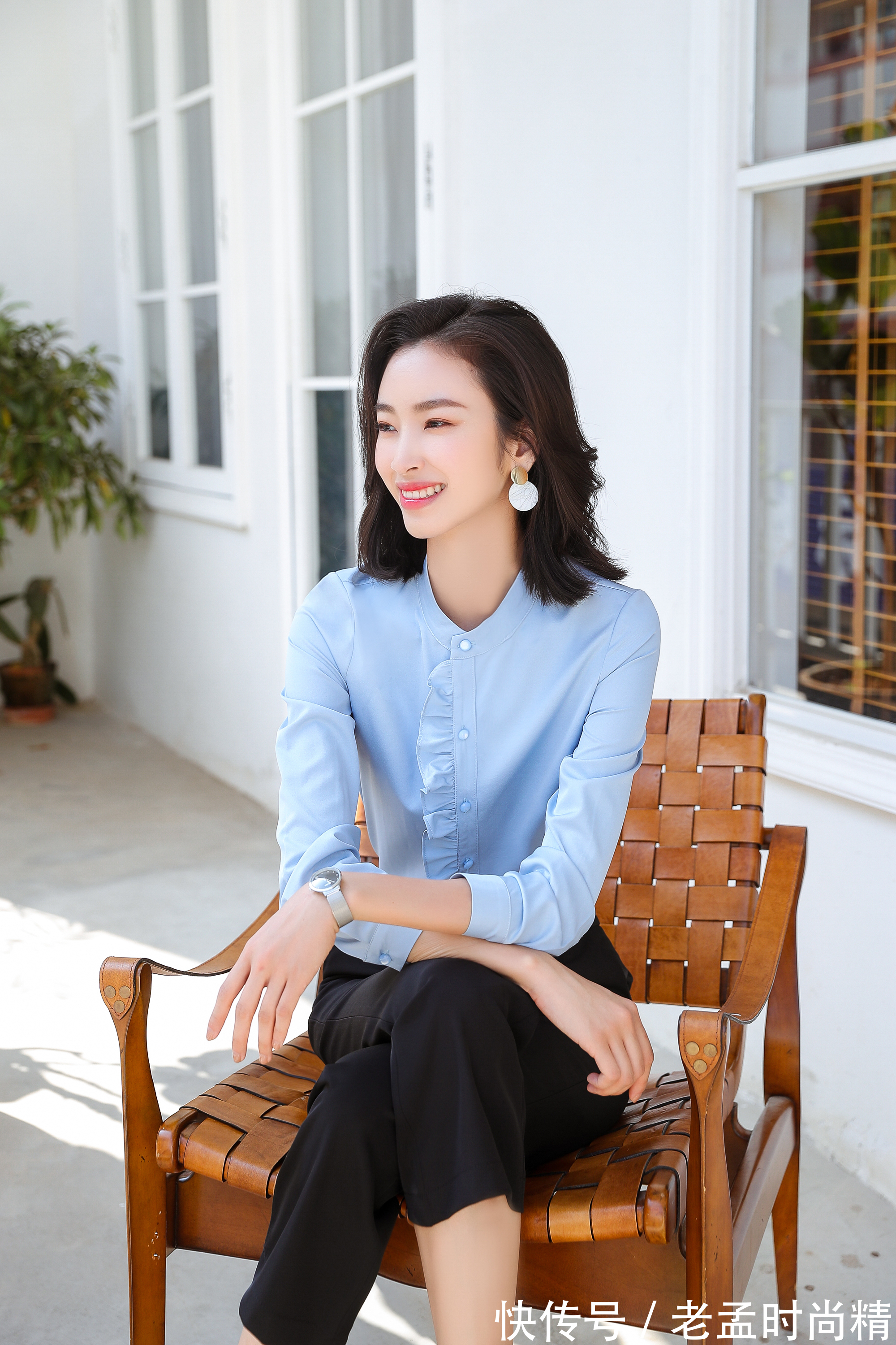 职业套装 黑色衬衫职业套装非常推荐