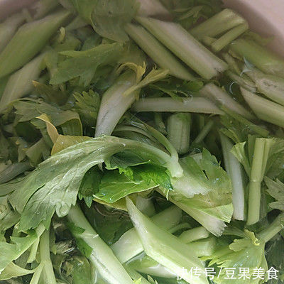 超级简单的自制凉菜～素什锦，赶快get起来