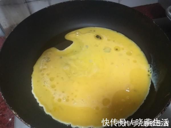 耳瓣|泡木耳只加水就错了，大厨都加这2样，2分钟泡开，木耳又大又好