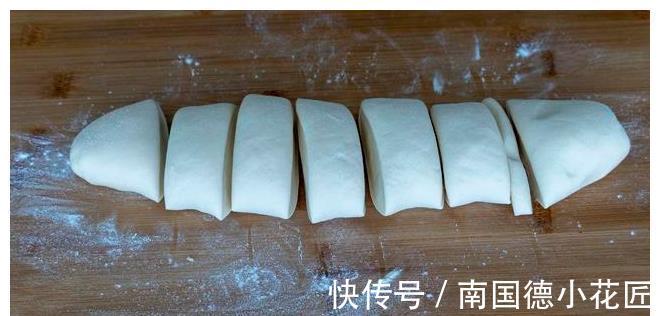 秘诀|这烧饼，外面排队30分钟才能买到，秘诀独家公布，吃一口就爱上