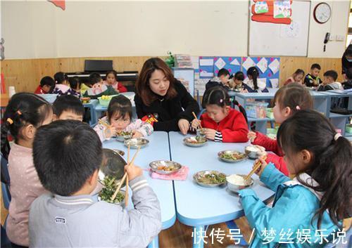 保暖|幼儿园老师:春天再暖和也别让孩子这样穿衣服,否则孩子会很受罪