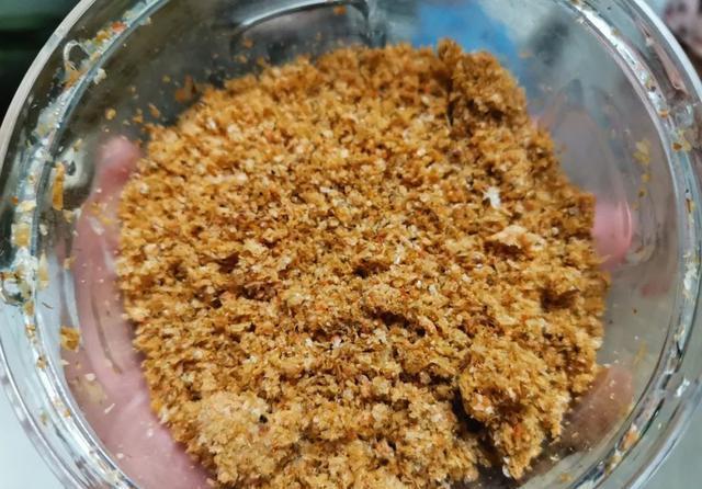 钓鱼小技巧:开完虾饵虾壳不要扔,2个方法将其变废为宝