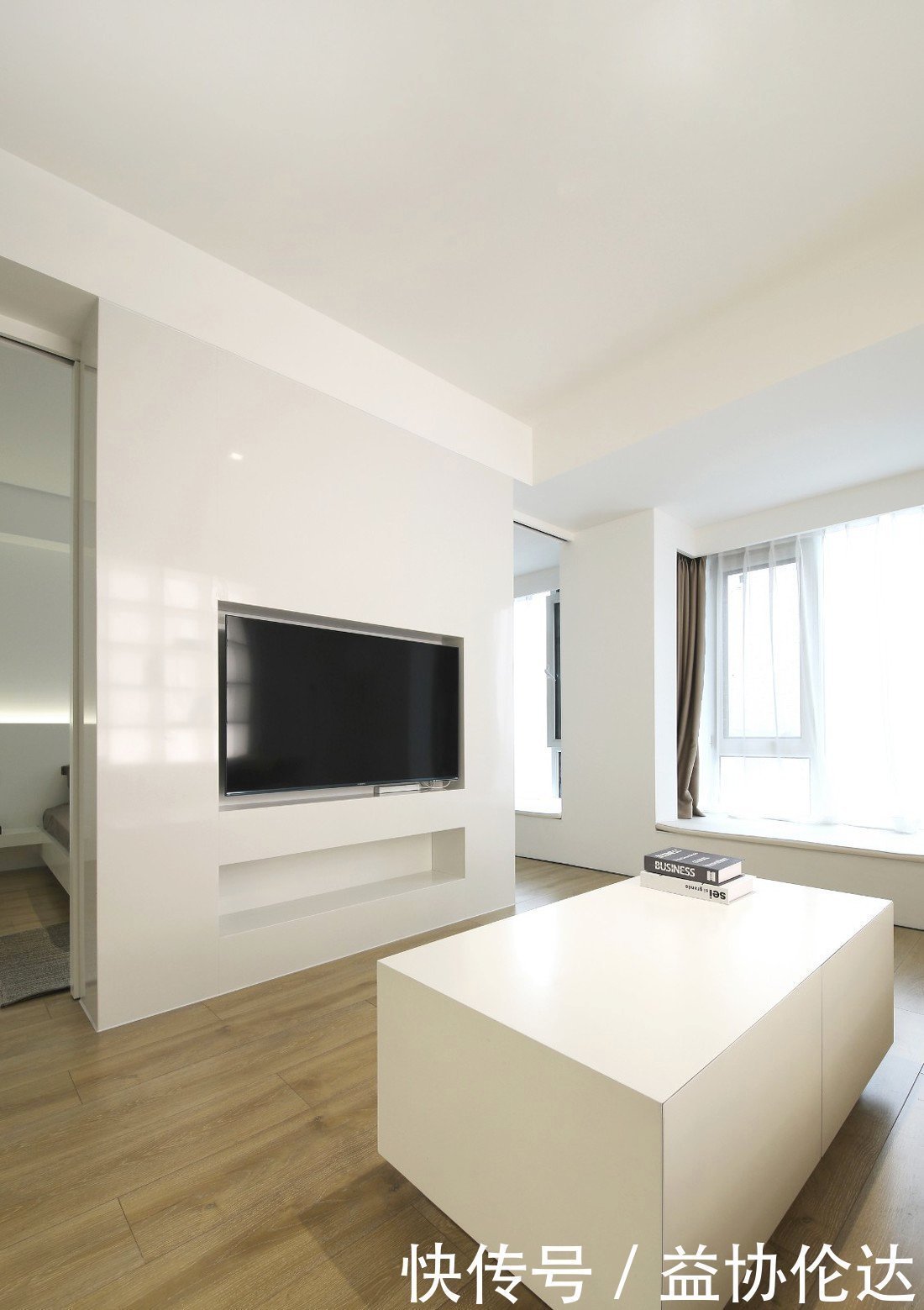 电视墙|看了她的46㎡小窝,头一回见卧室装两个门,美观又实用,很聪明