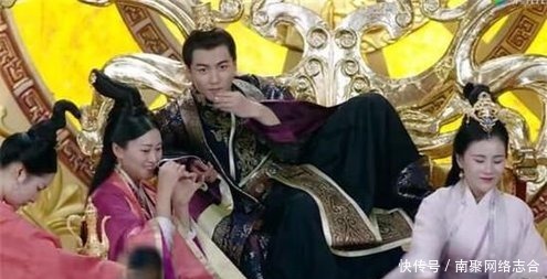 小妈|皇帝前脚驾崩,后脚太子就让小妈侍寝,谁知却成就了一位千古名帝