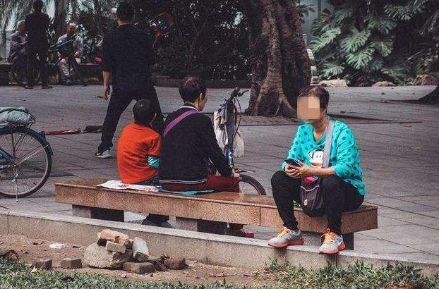 张姥姥|为什么姥姥大都不带三岁后的孩子奶奶的截胡不是没道理,好明智