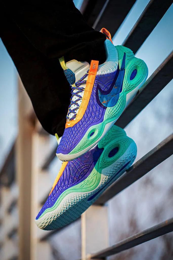 耐克「新一代神鞋」刚刚曝光！研究了几十年的黑科技，外观超颠覆！