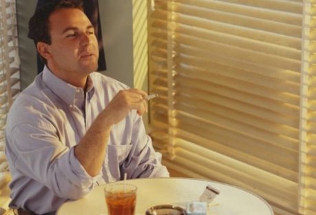 破坏免疫力的坏习惯,抽烟、喝酒榜上有名,第一名大多数人中招