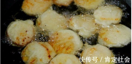 做法|红薯饼还能这样做,不用揉面,不用蒸,比红薯丸子的做法简单