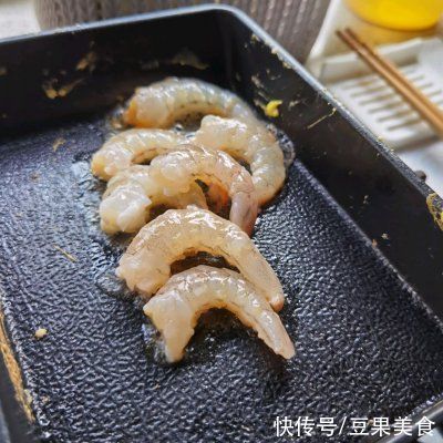 虾仁|10分钟懒人必备菜，有了#丘比三明治#全搞定