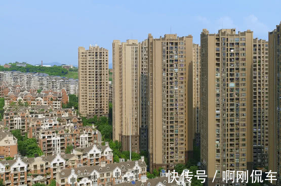 年轻人|年轻人被房子“捆绑”了？内行人的这番话，或能帮你“松绑”！