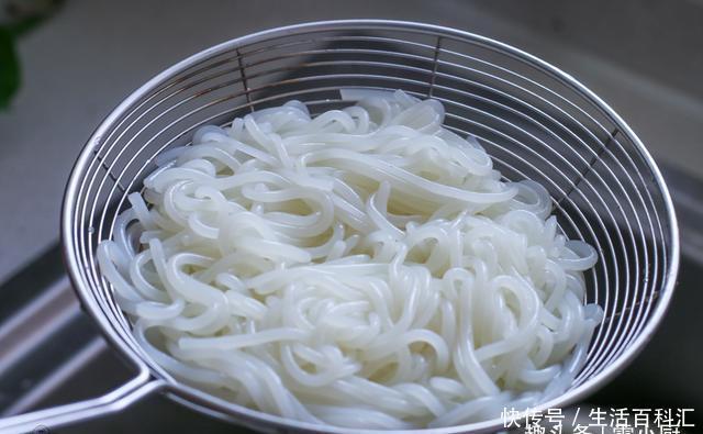 黏稠|螺蛳粉的正宗煮法,网友:我第1步就错了,难怪汤黏稠味道也不好