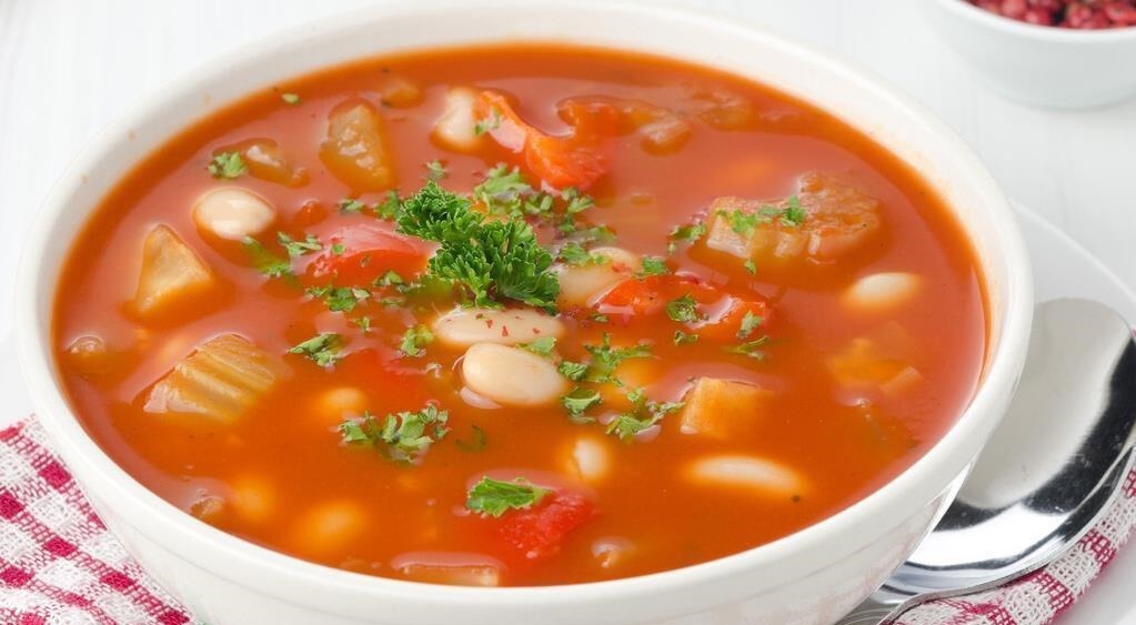 女孩|8岁女孩脾胃弱发育难?提醒:2种汤别给孩子喝,伤脾胃孩子难长高