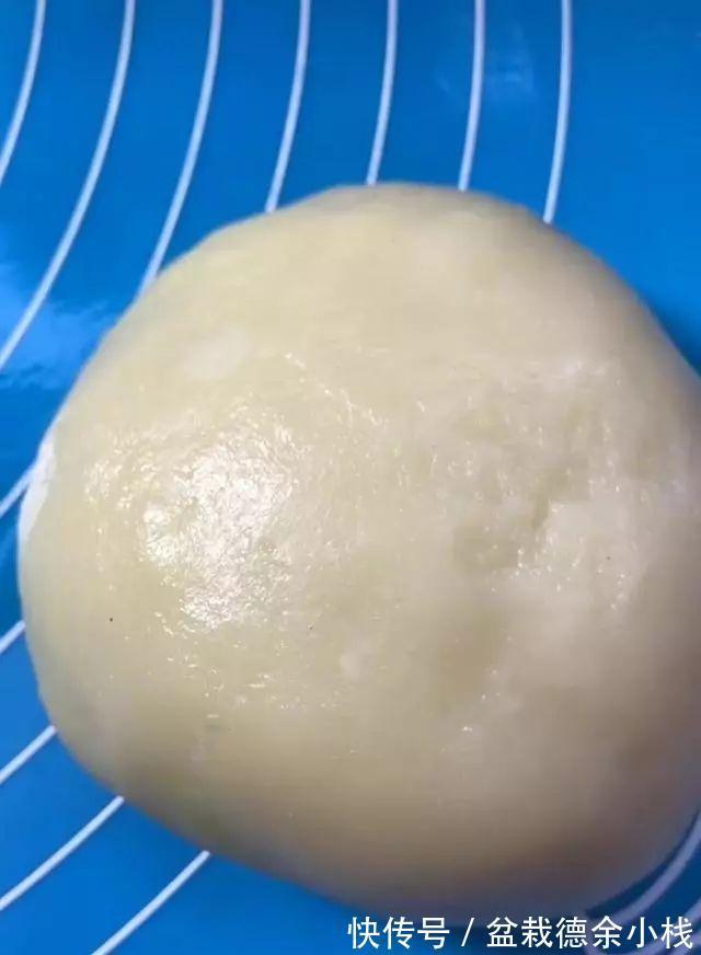 好吃|这东西你们那里叫什么?比蛋挞好吃,邻居过来一连吃了好几个