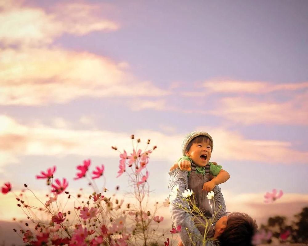 梦幻|童年照片不再是“黑历史”！日本妈妈给孩子P出“梦幻大片”