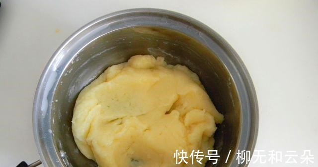 珍藏了几年的方子贡献出来,超级好吃的烫面法戚风蛋糕的做法!