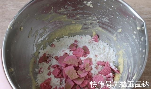 奥利奥的网红新吃法，免打发，零失败，奶味浓郁，一学就会真简单