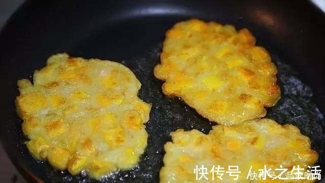 红薯|红薯别再烤着吃了,简单做个红薯饼,外酥里嫩,既是零食也是早餐