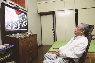 98岁老人独居生活曝光：健康有品质地老去