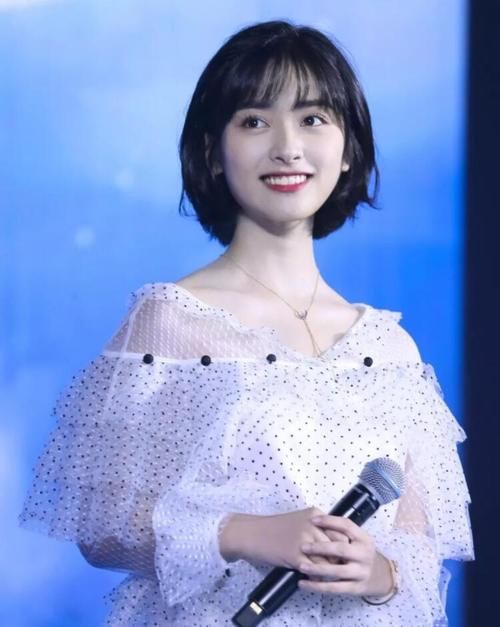 10款胖脸女生适合发型，用上轻松遮掩大脸！