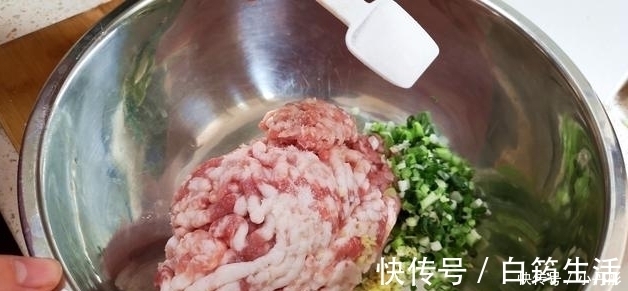 茄子我家最爱这样吃，不用蒸，不用炒，不凉拌，隔三差五不吃就馋