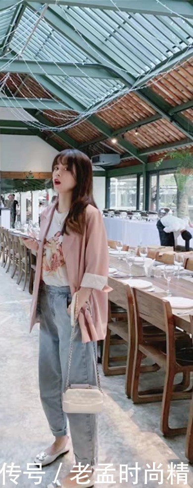 谁说西装只适合职场女神? 二十岁的你同样可以拥有女人味