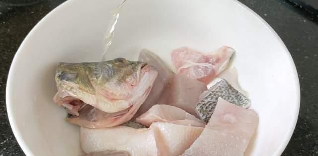 待客|广东人焗鱼真有一套,一锅做2味,7分钟出锅,漂亮好吃待客倍有面