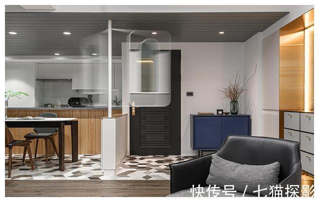 客厅|30年老屋华丽变身,99㎡,这么独特的玄关设计第一次见,太高级!