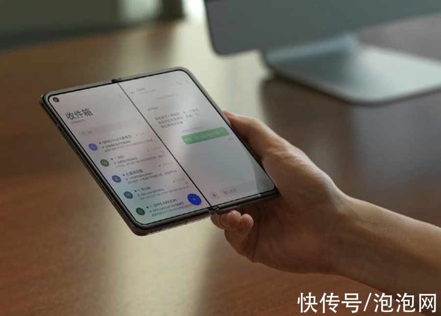 oppo|获众多外媒好评，OPPO Find N或成三星折叠屏头号劲敌